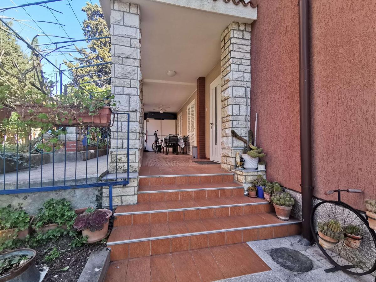 Pri Noni "Istracycle" Apartment ลูซิยา ภายนอก รูปภาพ