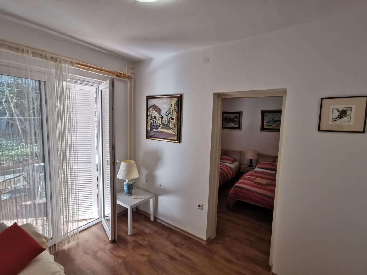 Pri Noni "Istracycle" Apartment ลูซิยา ภายนอก รูปภาพ